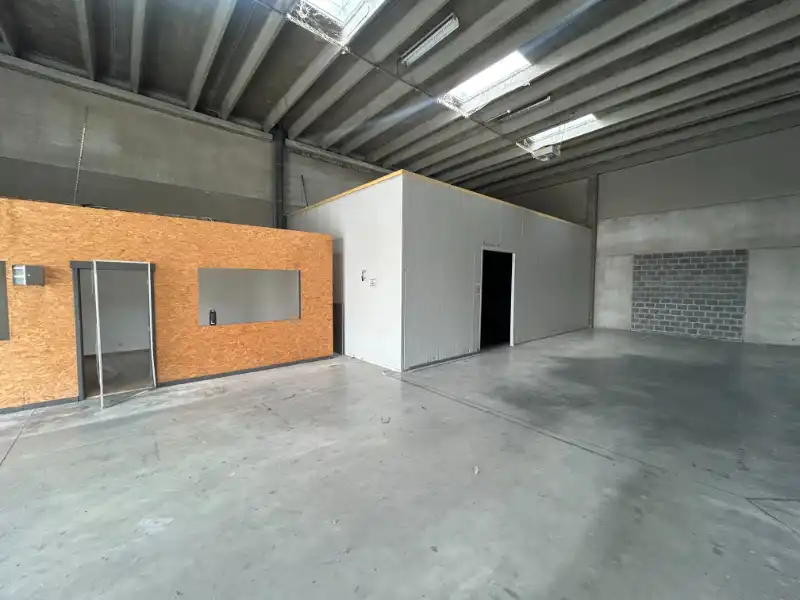 Mooie KMO-loods op strategische ligging nabij R4 – Gent foto 7