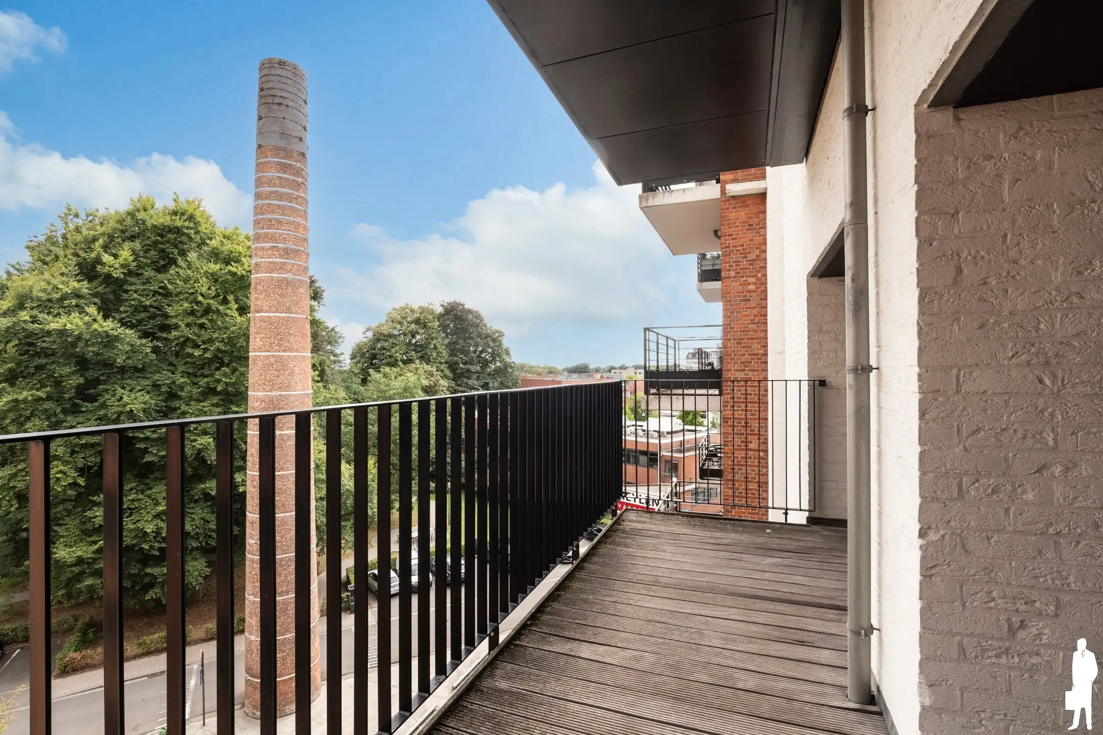 Instapklaar kantoor met terras en parking in Turnhout foto 11