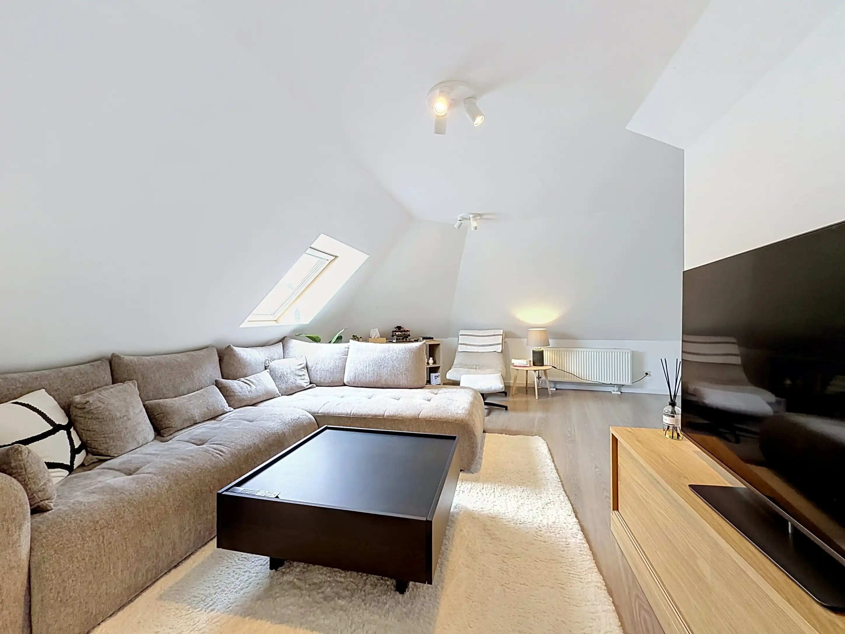 Stijlvol appartement te koop in Marke met 2 slaapkamers, moderne keuken en een comfortabele indeling! foto 11
