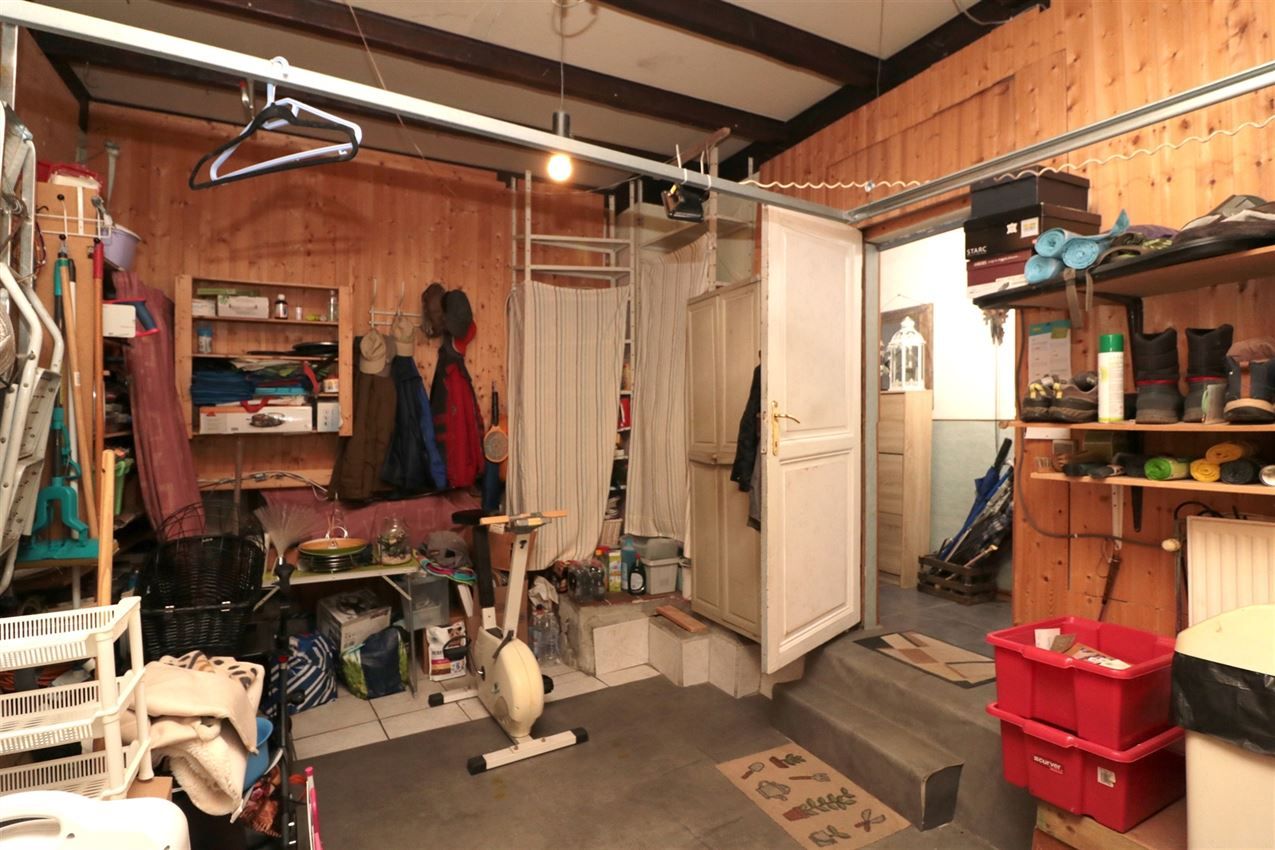 omgeving station en ziekenhuis, stadstuin, label D, neogotische stijl foto 17