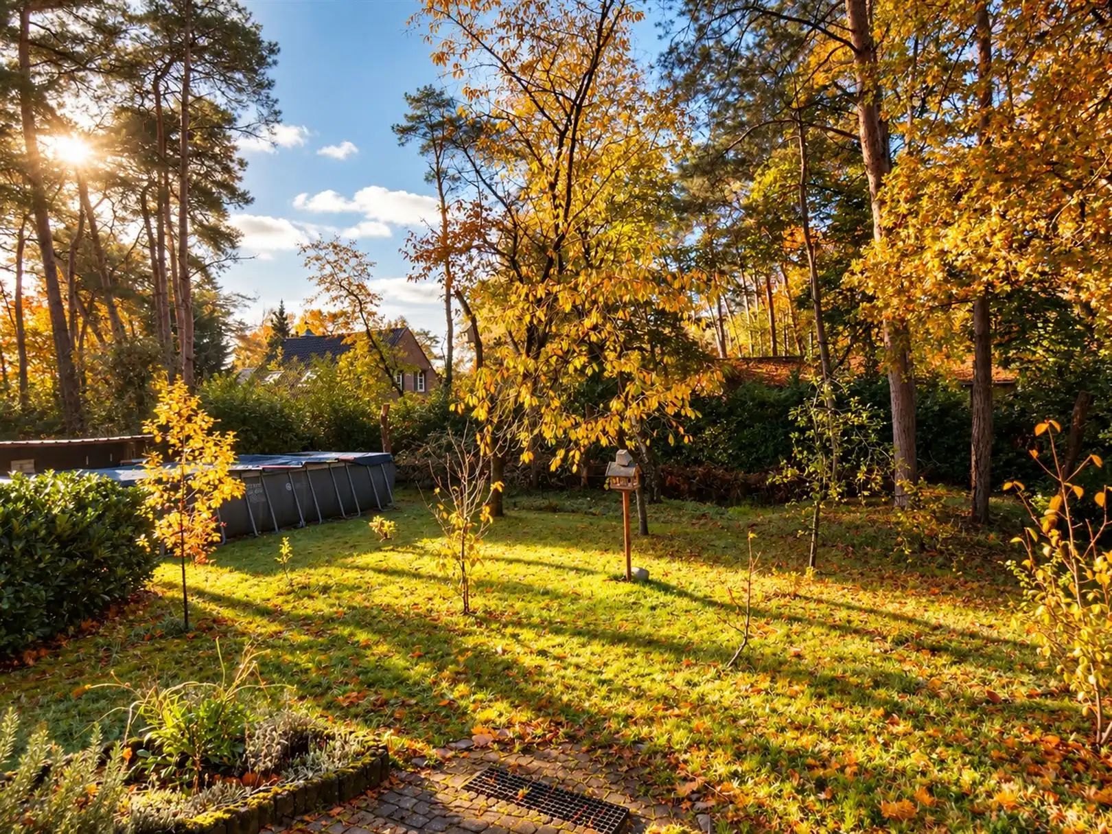 Woning met ruime tuin midden in het groen foto 21