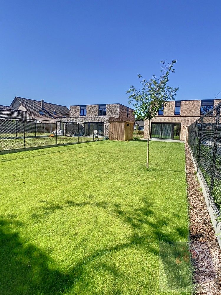 Recent en energiezuinige halfopen woning op toplocatie in Zonhoven foto 8