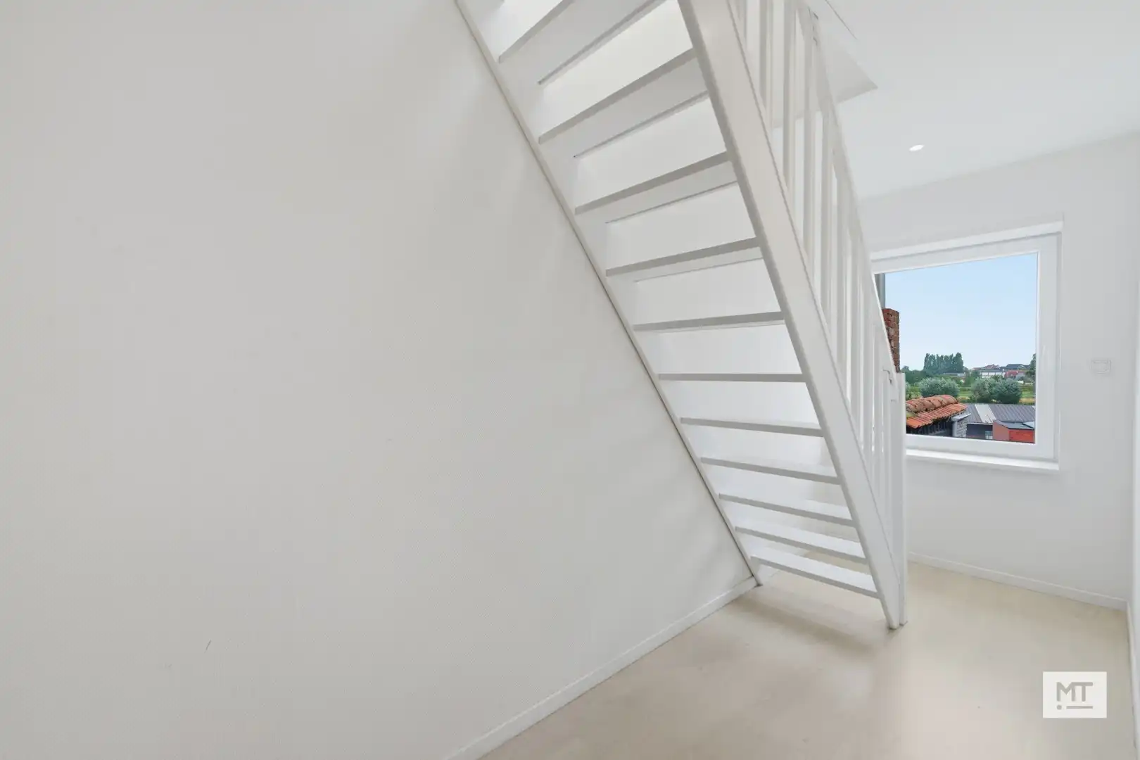 Instapklare woning met 4 slaapkamers, tuin en garage in Zonnebeke foto 13