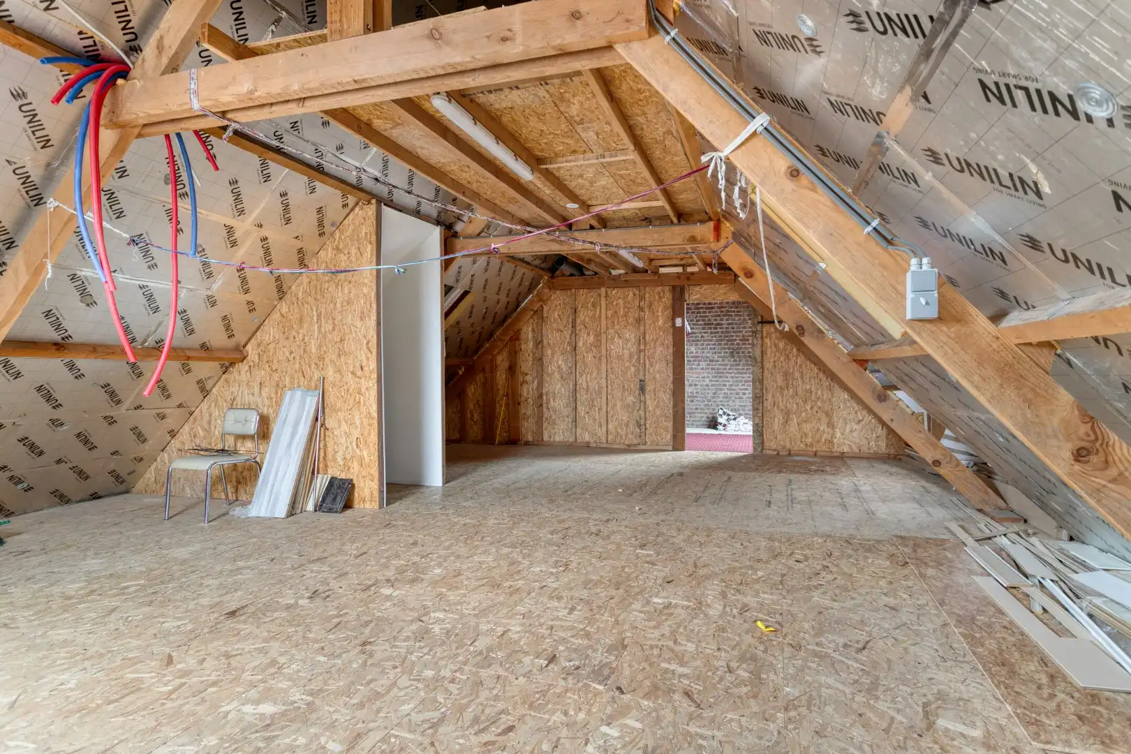 Handelshuis met woonst op centrale locatie, 5 slaapkamers foto 13