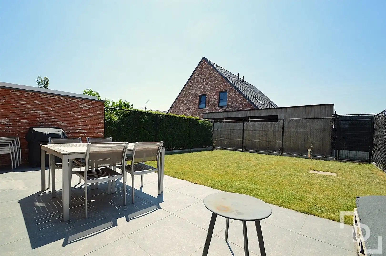 Moderne woning met tuin te huur. foto 8