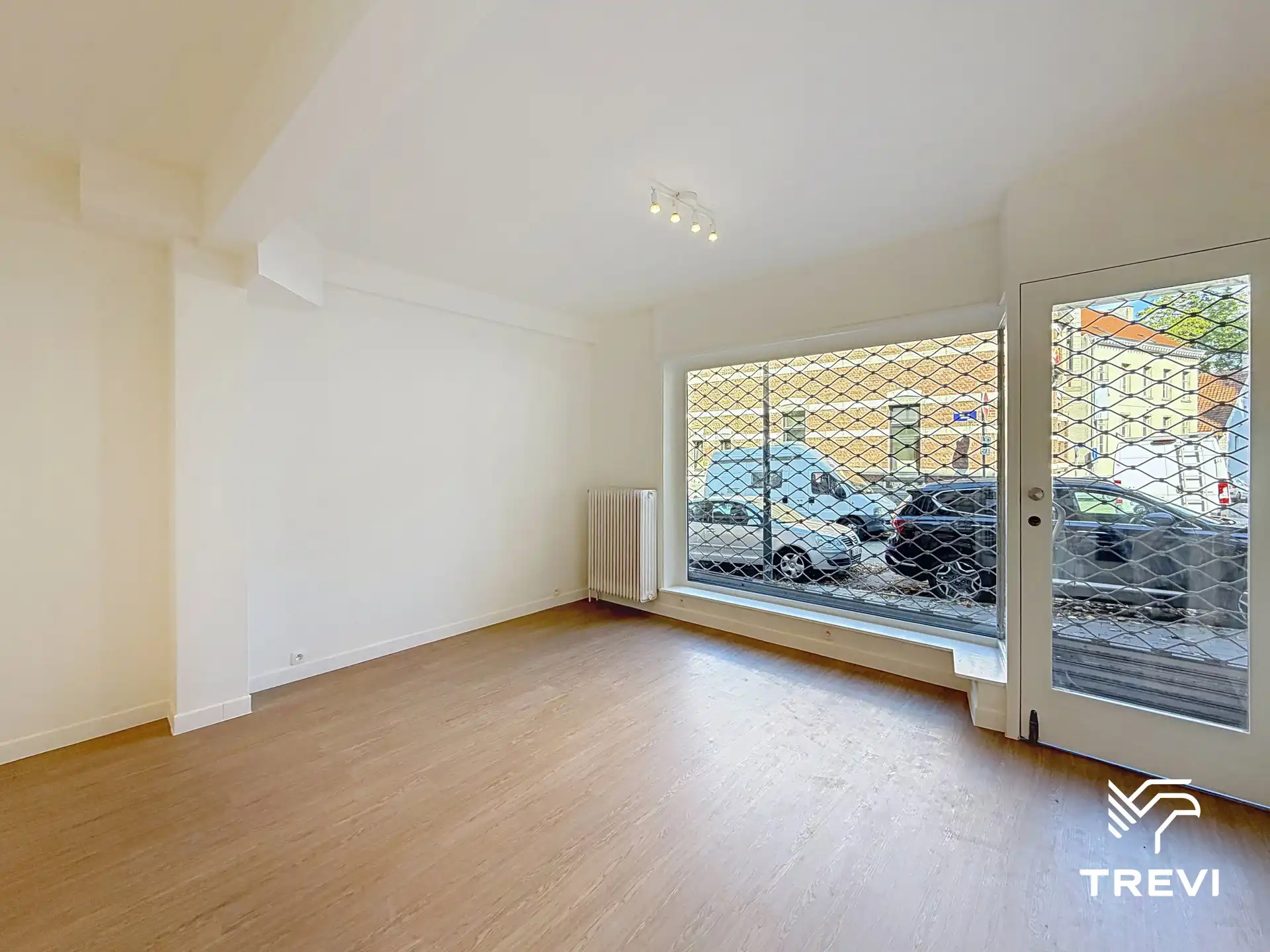 ANDERLECHT – Schitterend gerenoveerd 1-slaapkamerappartement foto 3