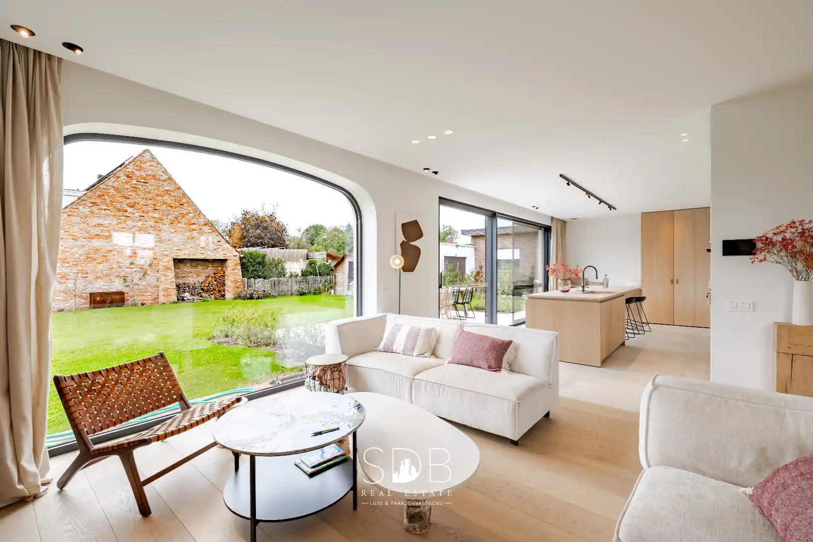 Landelijke villa met gezinstuin op 852m² foto 10