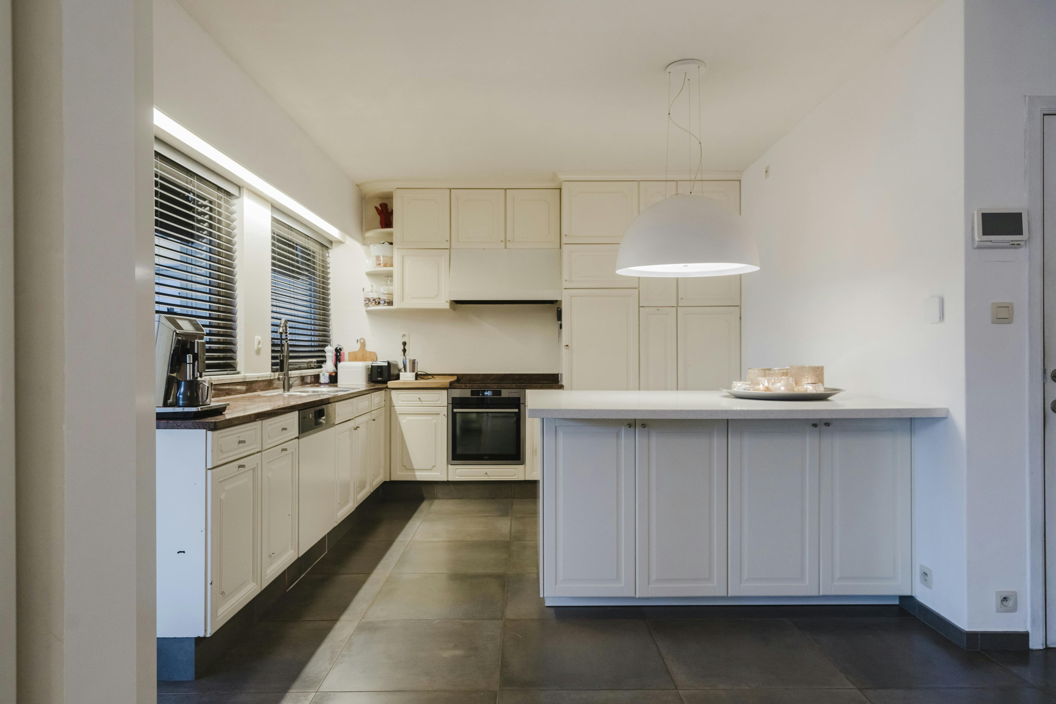 Instapklare villa te koop in Harelbeke foto 3