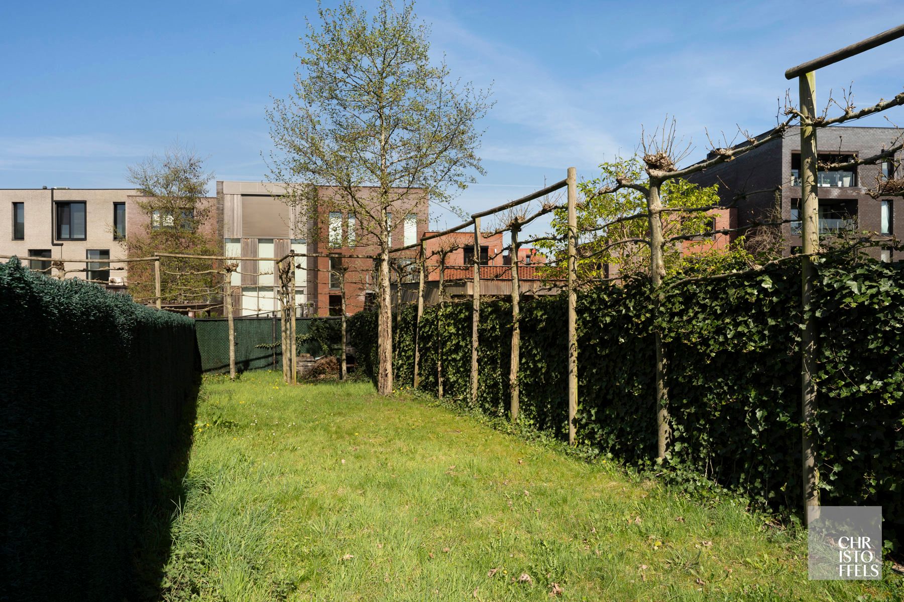 Centraal en rustig wonen in een groene omgeving. foto 6