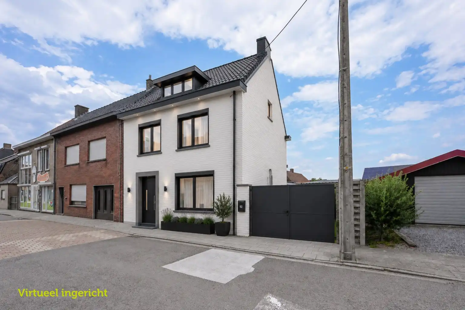 Ruime te renoveren woning met 5 slaapkamers en grote tuin in het centrum van Wingene foto 2