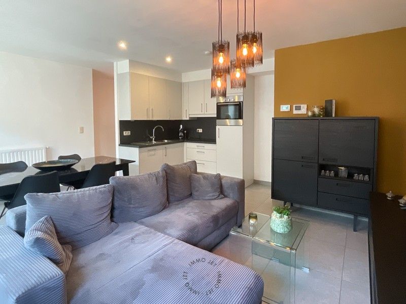 Triplex appartement met 3 slaapkamers en garage foto 2
