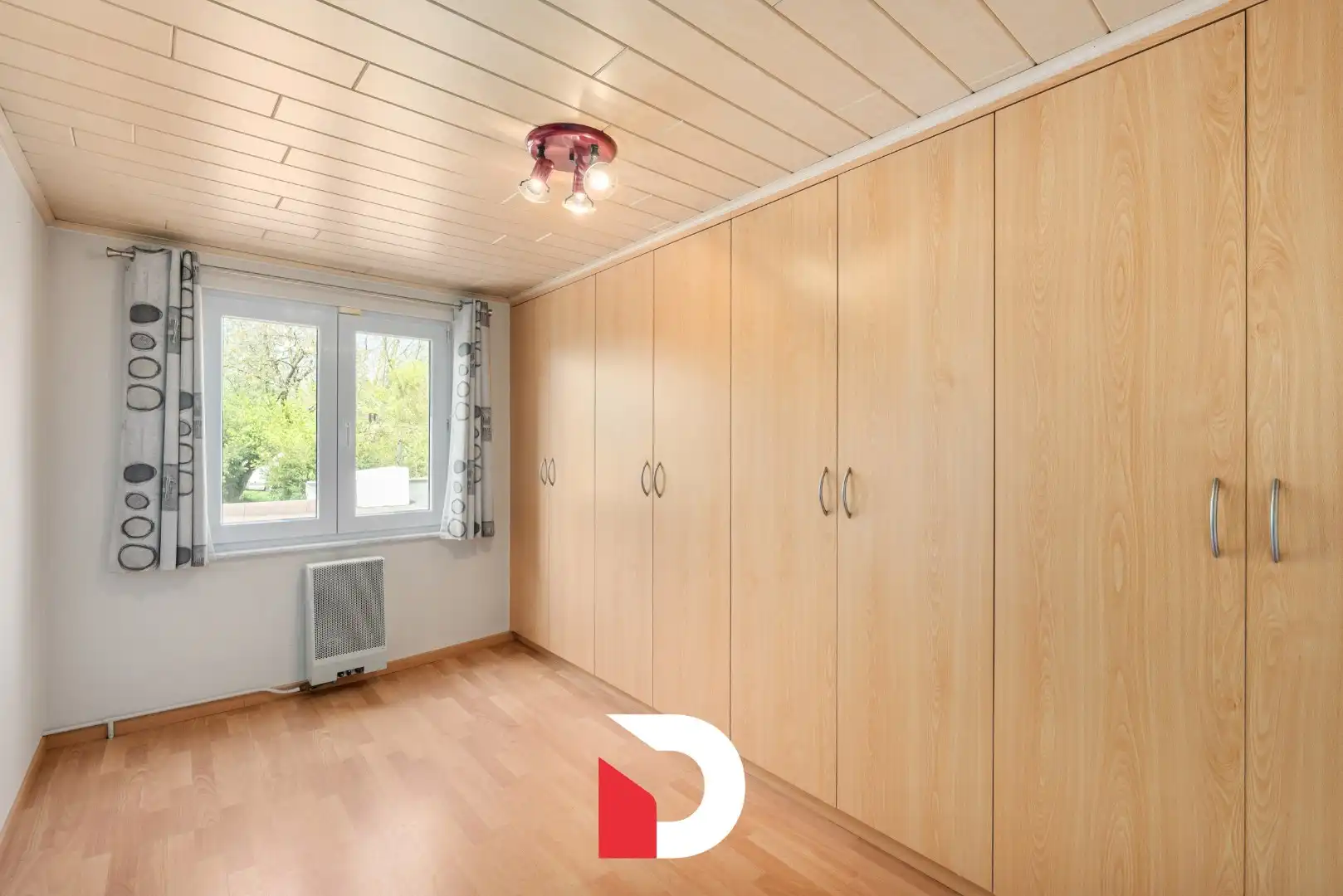 Polyvalente woning met tuin en atelierruimte foto 7