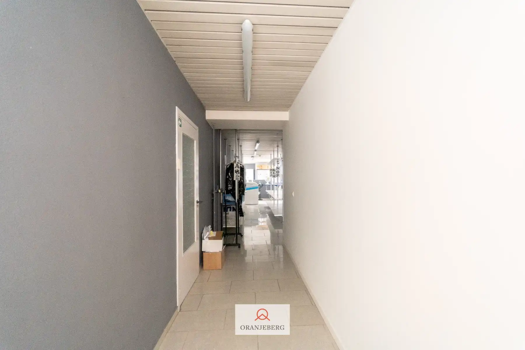 Energiezuinig handelspand op commerciële ligging foto 26