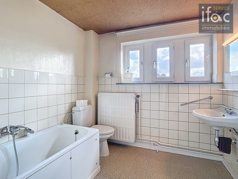 Rijhuis te koop foto 24