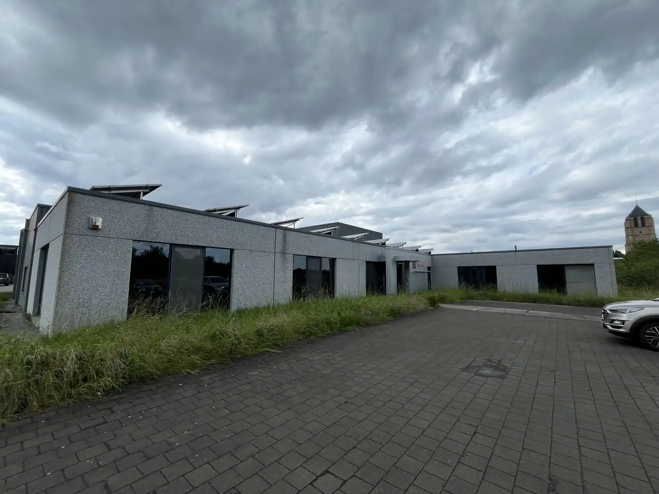 Bedrijfsgebouw +/- 1.397m² foto 32