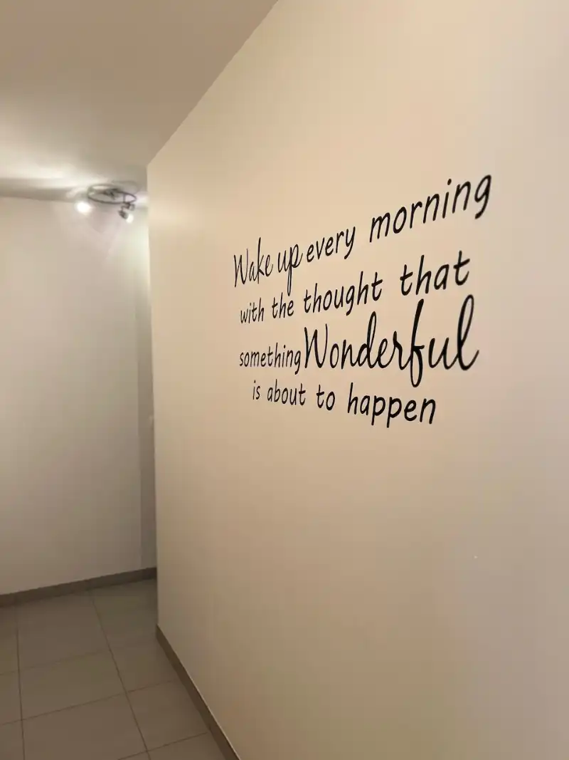 Meer dan een driekamerappartement met een ruim terras in het hart van Wenduine. foto 13