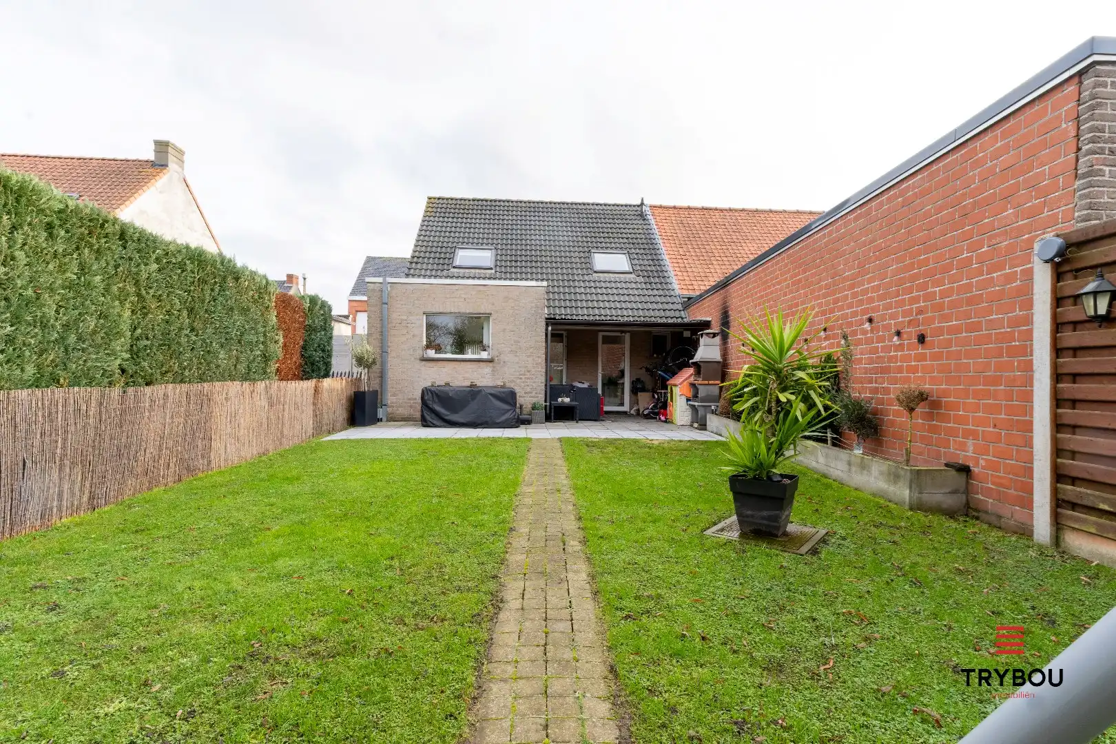 Instapklare woning met 3 slaapkamers, garage en tuin foto 18