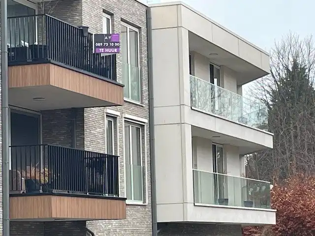 Centraal gelegen instapklaar en energiezuinig appartement met parking foto 15