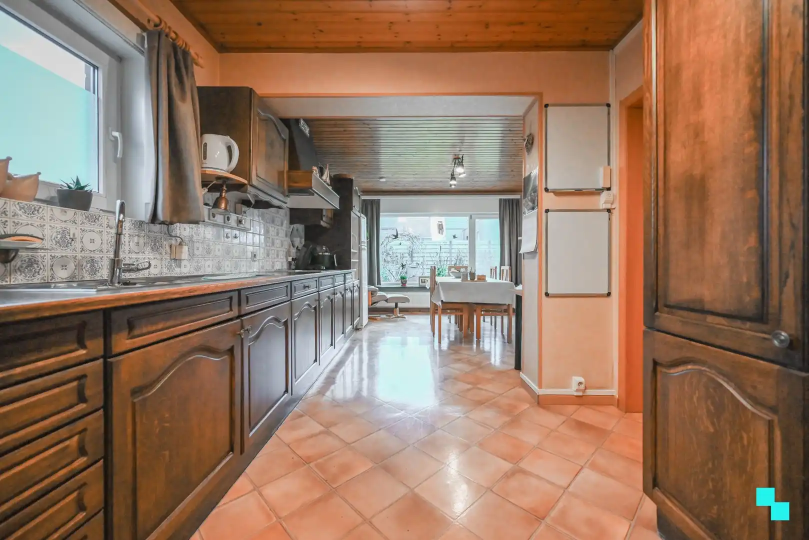 Verrassend ruime ééngezinswoning in Emelgem foto 9