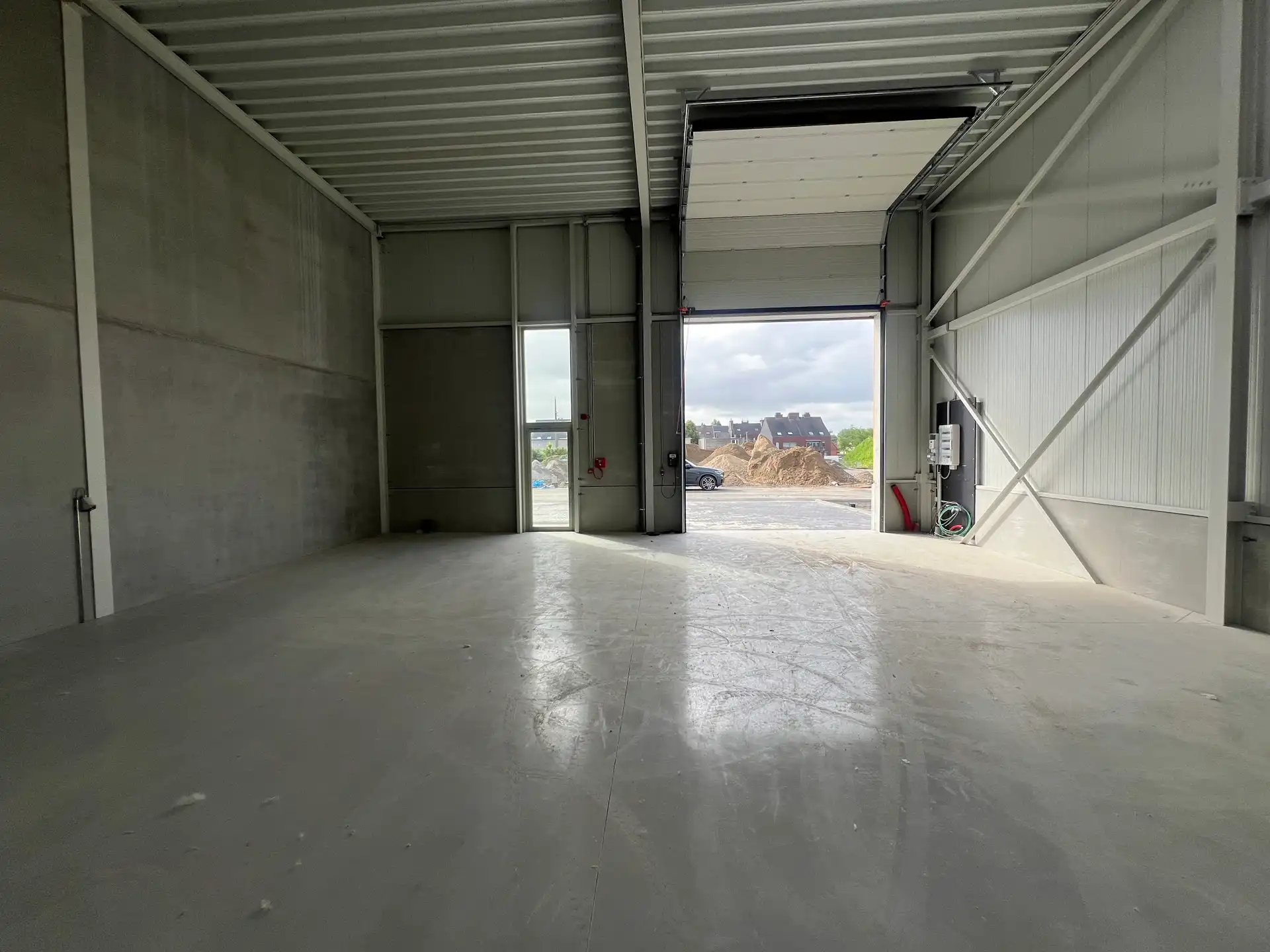NIEUWBOUW KMO-UNIT VAN 144M² TE HUUR IN HALEN foto 3