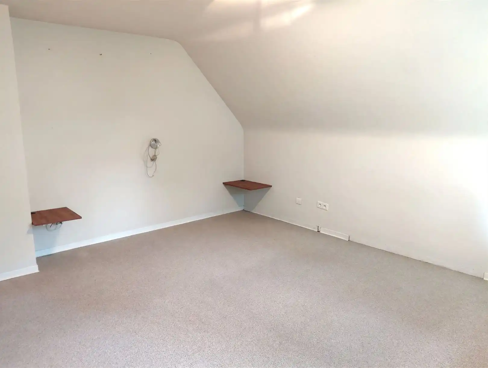 TE HUUR: Unieke woning met 3 slaapkamers en prachtige tuin te Houthalen! foto 19