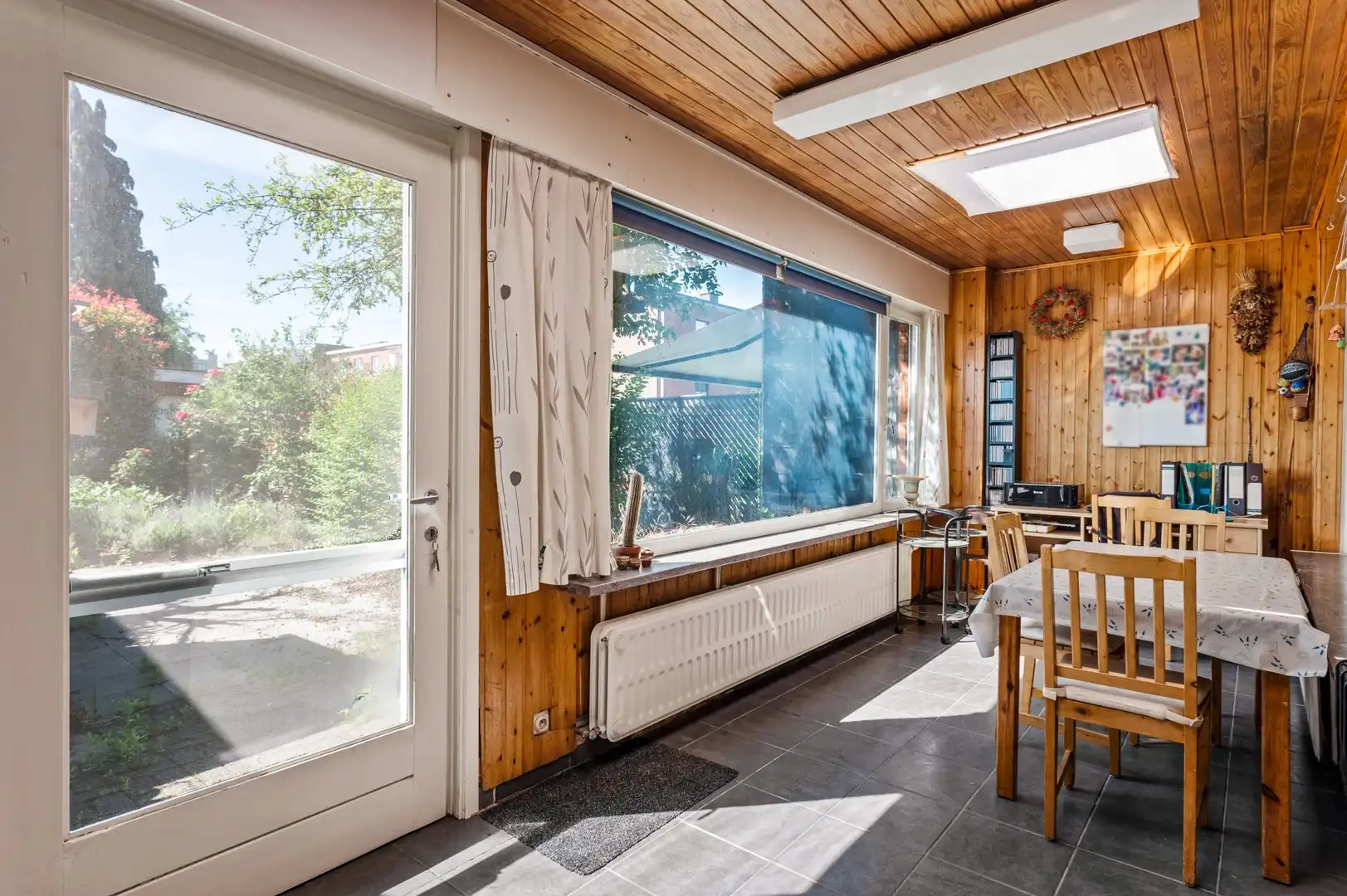 Te renoveren huis met 5 slp, garage en veel mogelijkheden! foto 11