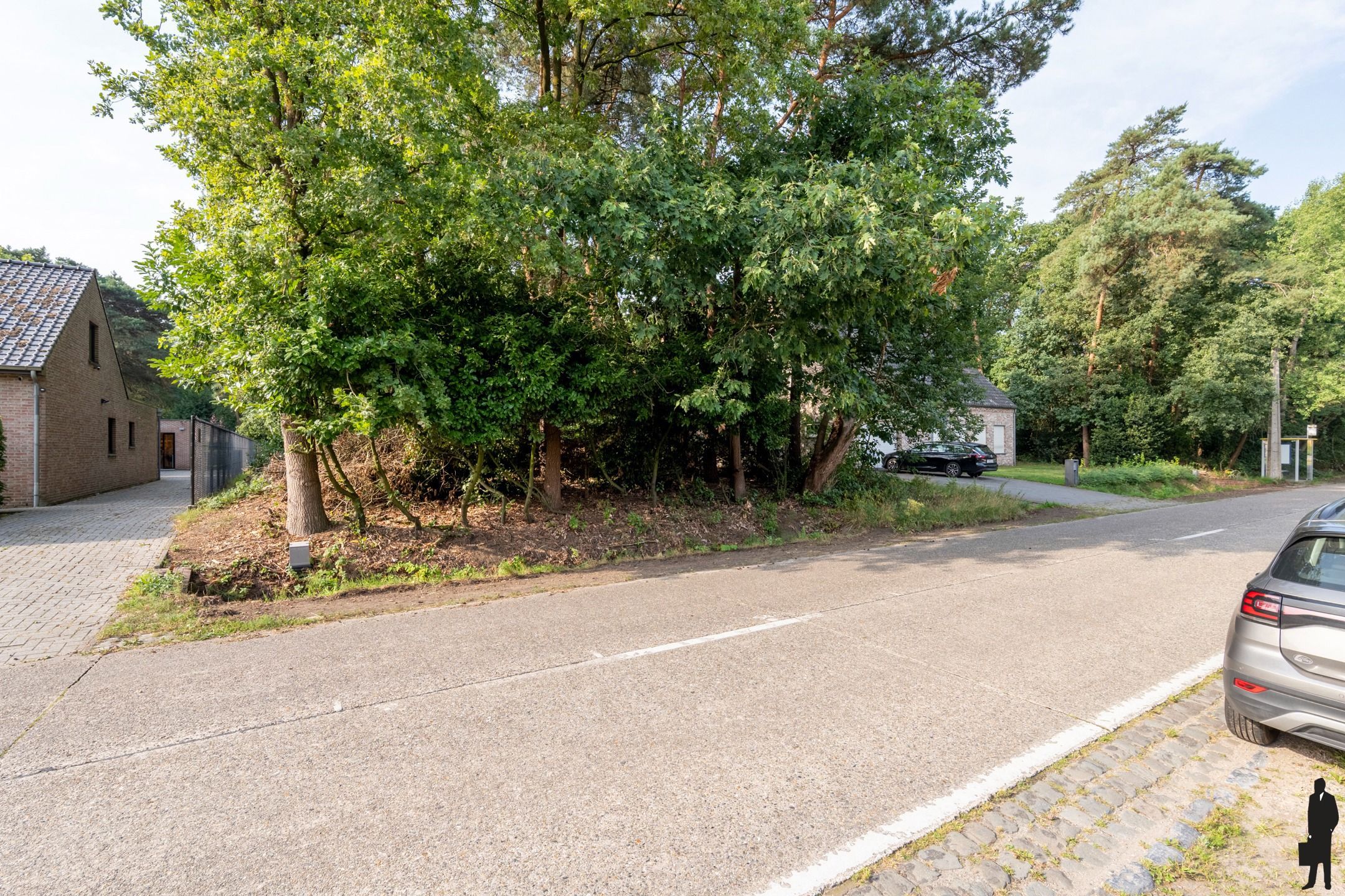 Bouwgrond van 2.567 m² met zuidoriëntatie in Zoersel foto 3