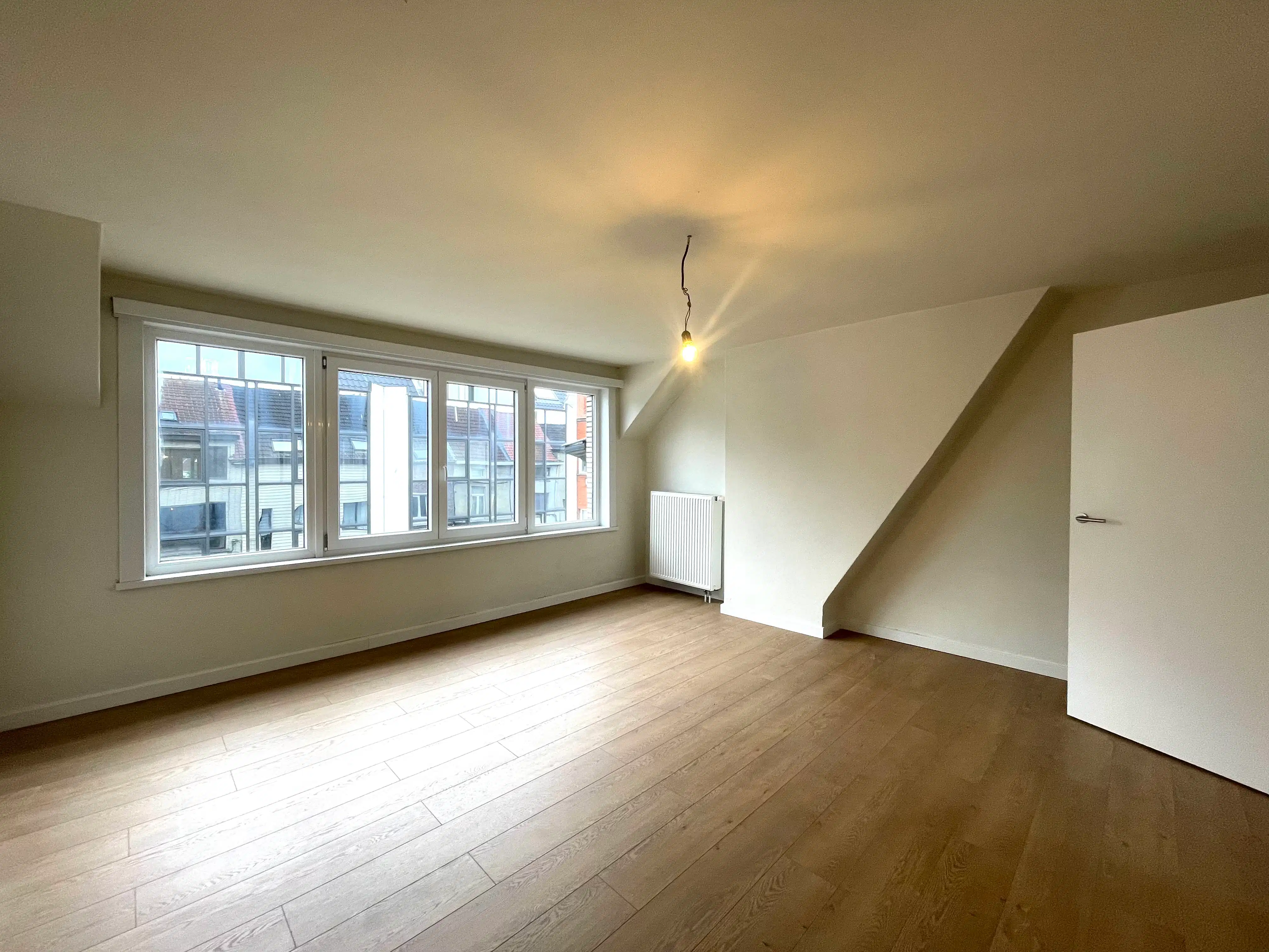 Lichtrijk duplex appartement op centrale ligging in Gent foto 13