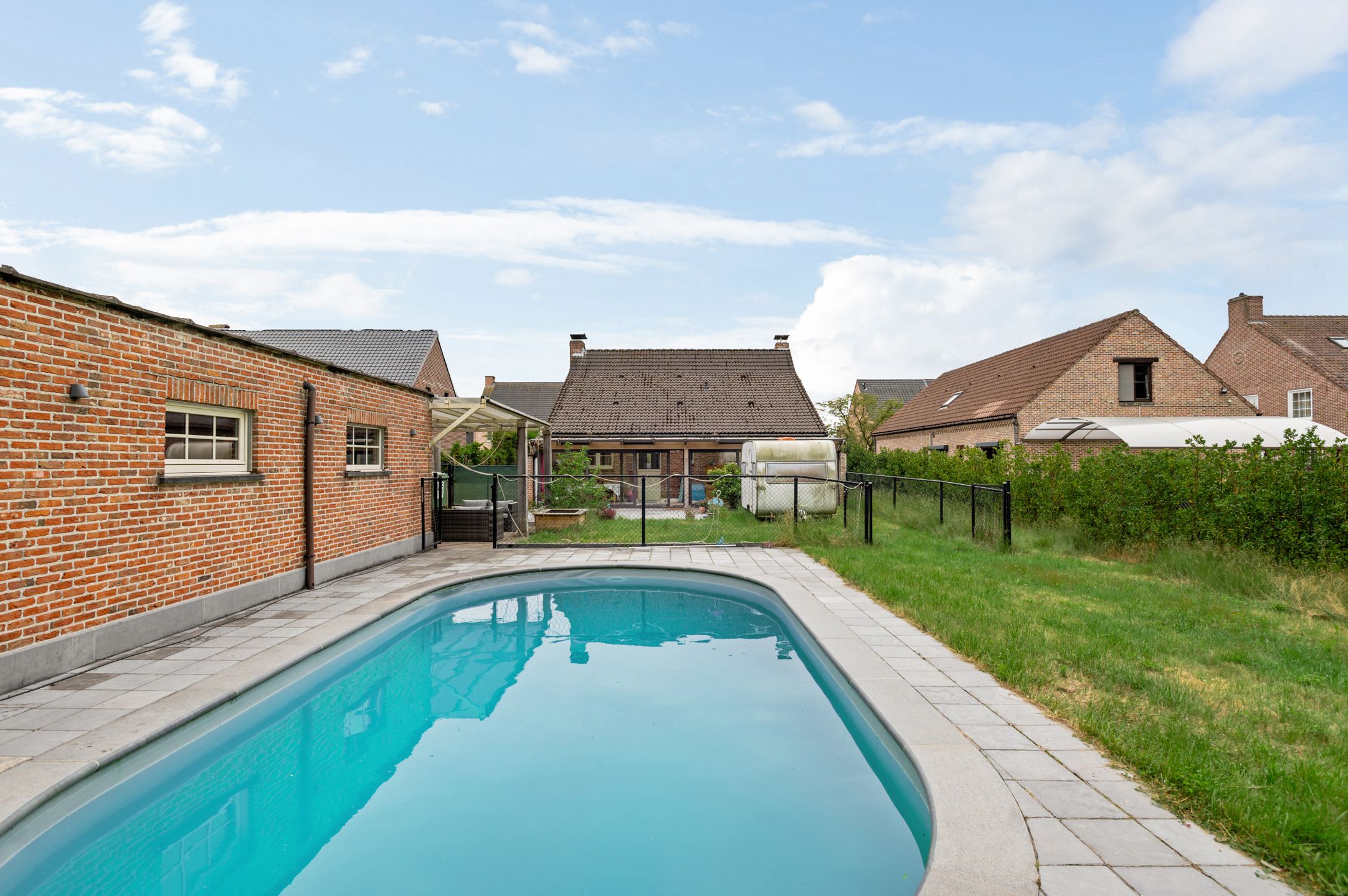 Uitstekend gelegen villa foto 21