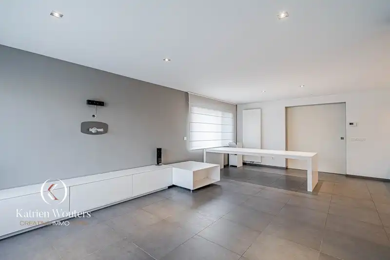 Woning met handelsruimte én enorm veel potentieel foto 3