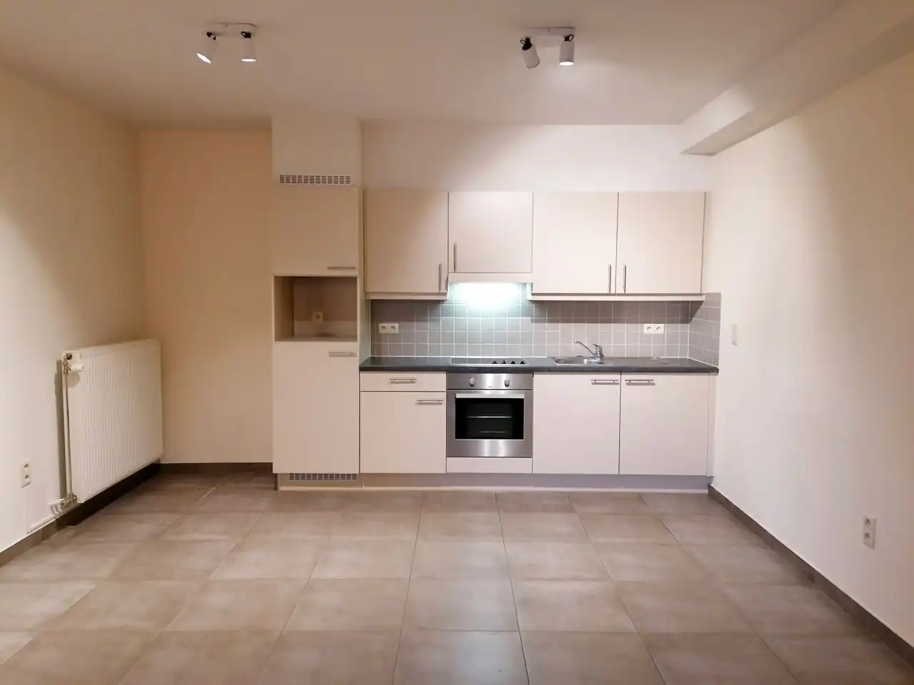 Gezellig appartement (74m2) op de tweede verdieping met 1 slaapkamer en een terras. foto 3