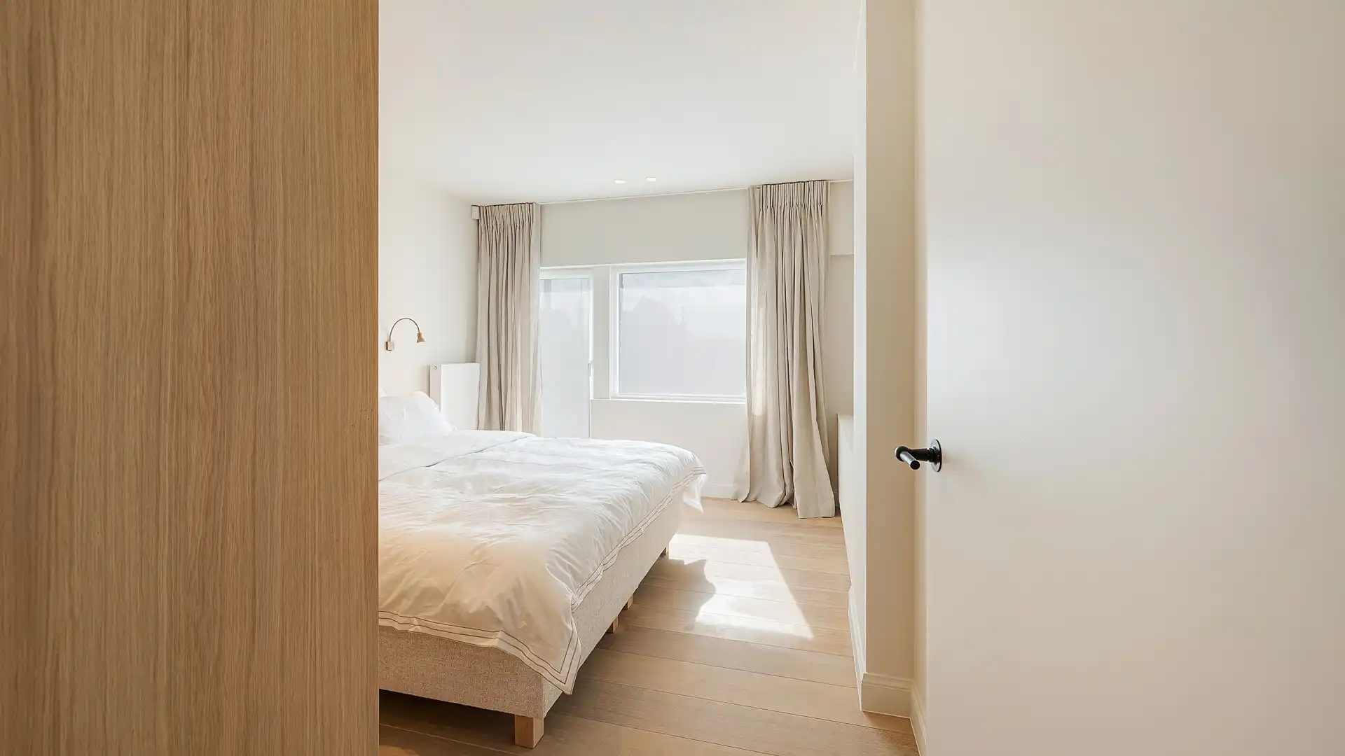 Luxe koppelvilla op toplocatie in Duinbergen – volledig gerenoveerd & instapklaar foto 14