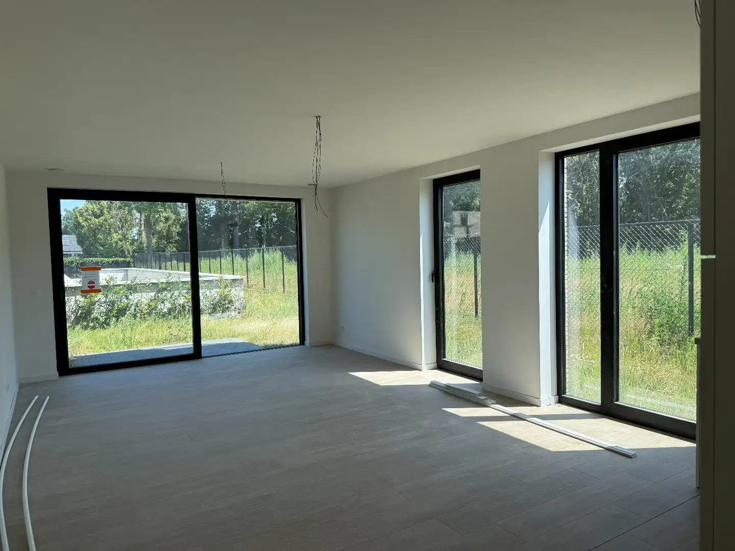 Laatste gelijkvloers 2-slpk appartement met tuin, 1 stpls en een kelder foto 6