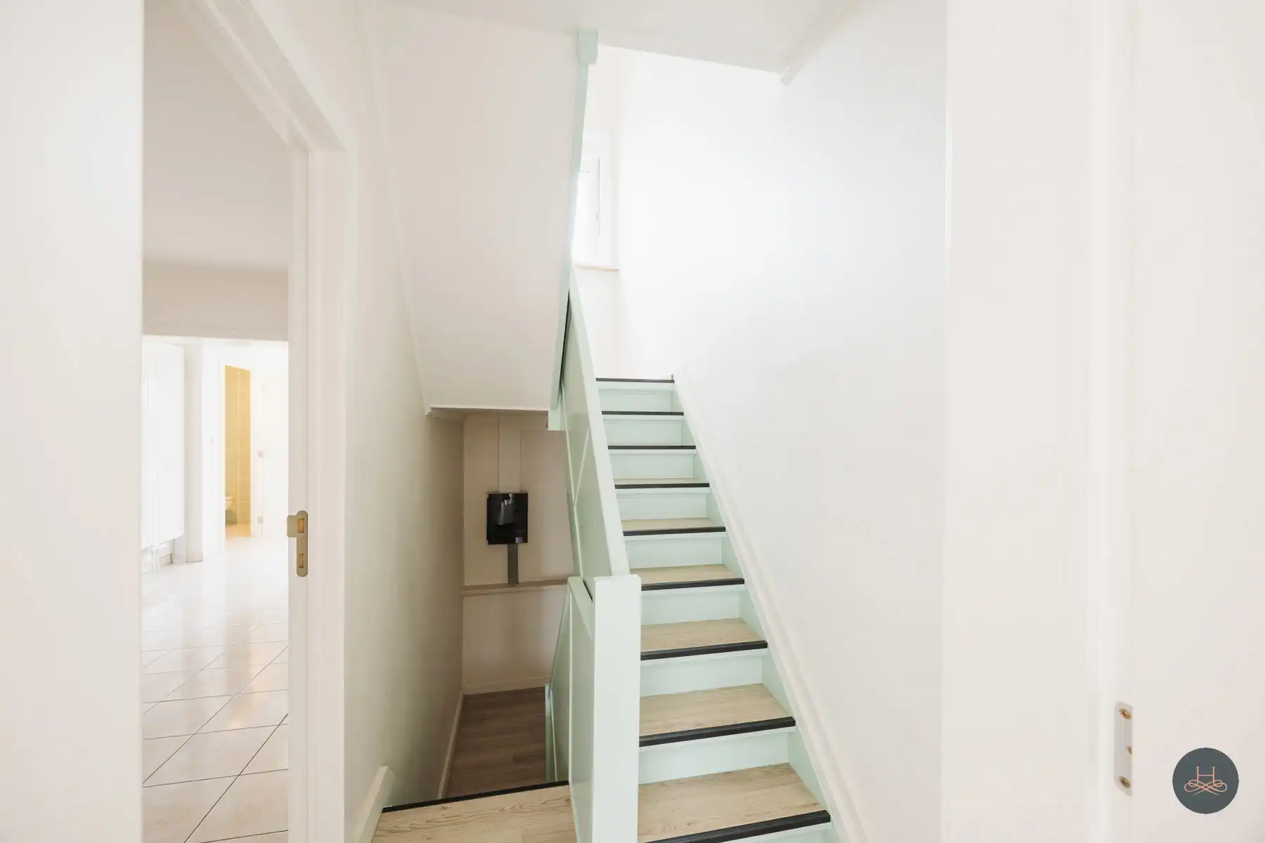 Gerenoveerde zuinige duplex met ruim terras, garage & kelder foto 13