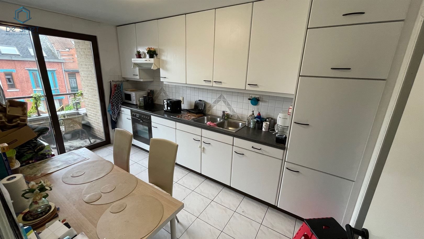 INSTAPKLAAR APPARTEMENT MET 2 SLP, TERRAS EN GARAGE foto 7