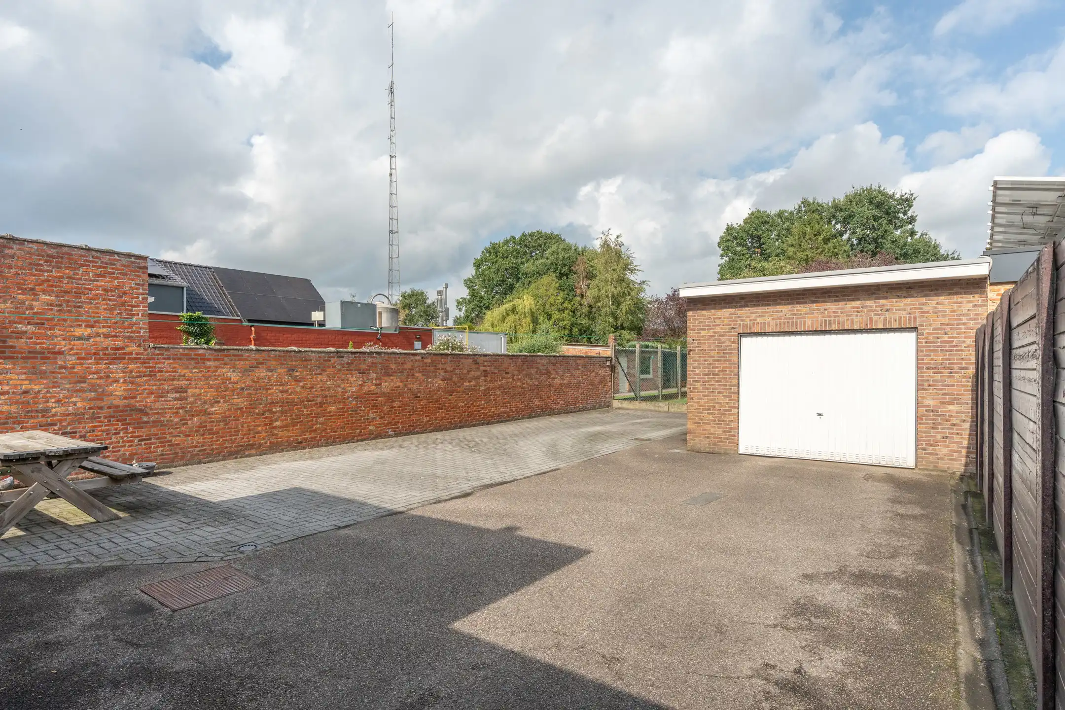 Gunstig gelegen won&nbsp;met 3 slpk, garage en grote tuin  919 m² foto 34
