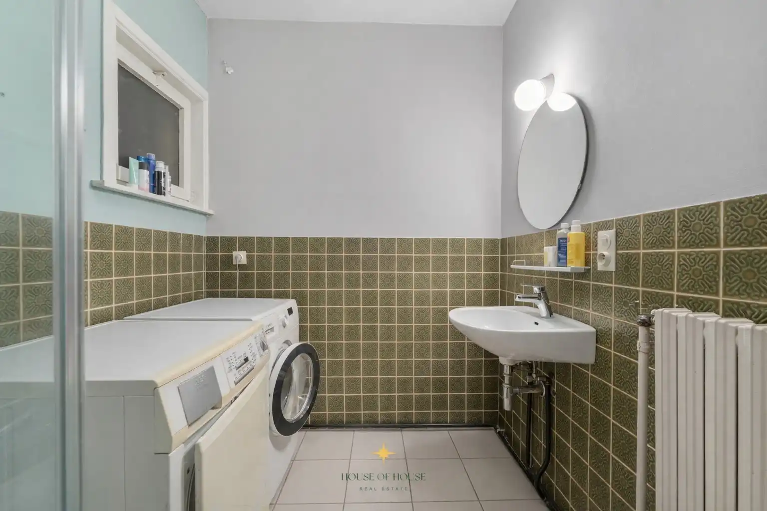 Ruim en lichtrijk appartement mét garage in Sint-Andries foto 6