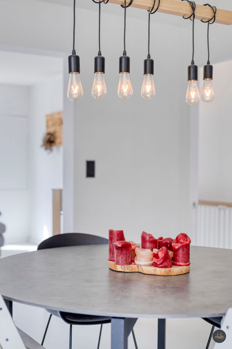 Volledig gerenoveerde open woning met ruime, praktische tuin foto 9