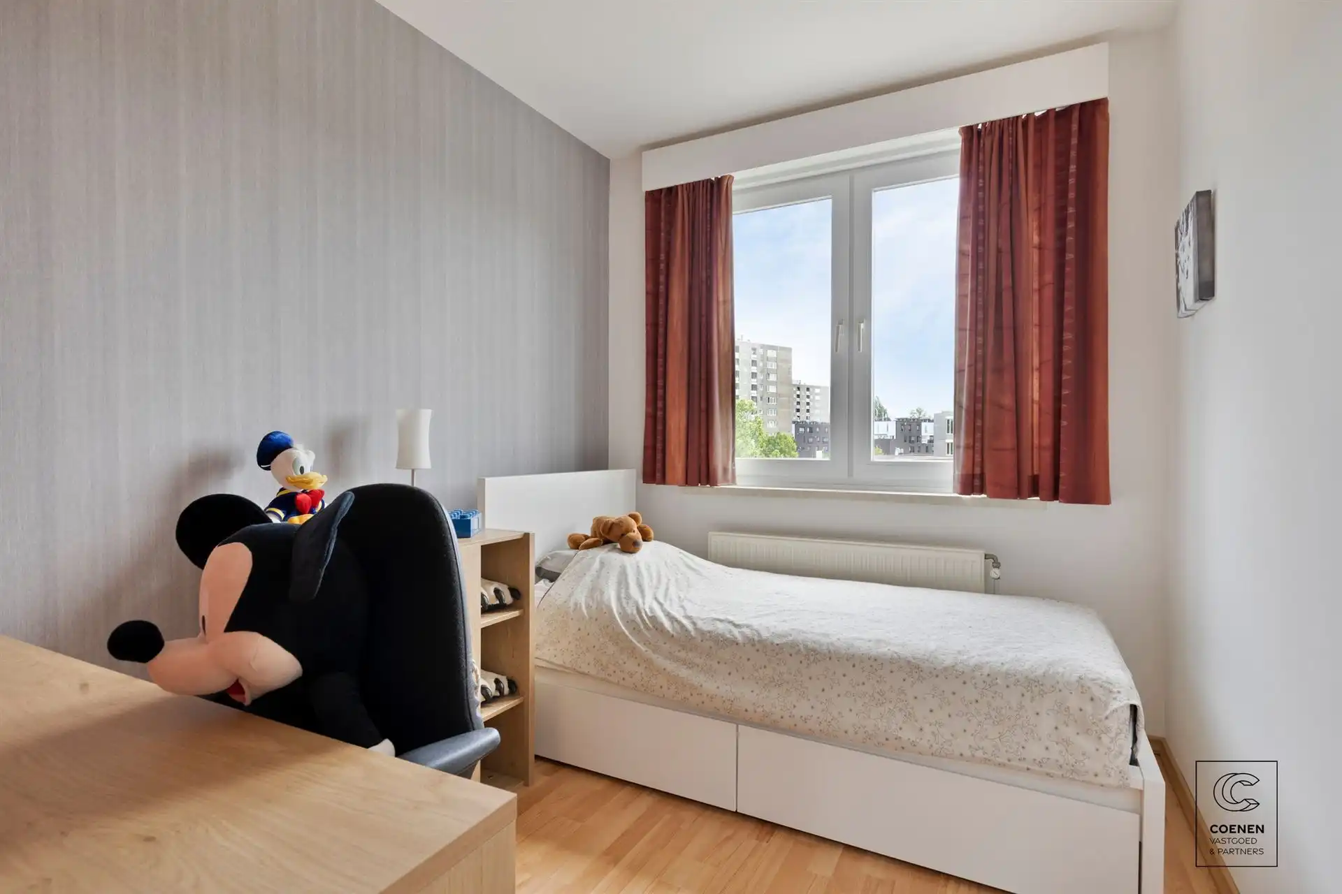 Instapklare bel-étage van 180 m² met 3 slpk's te Ekeren! foto 14