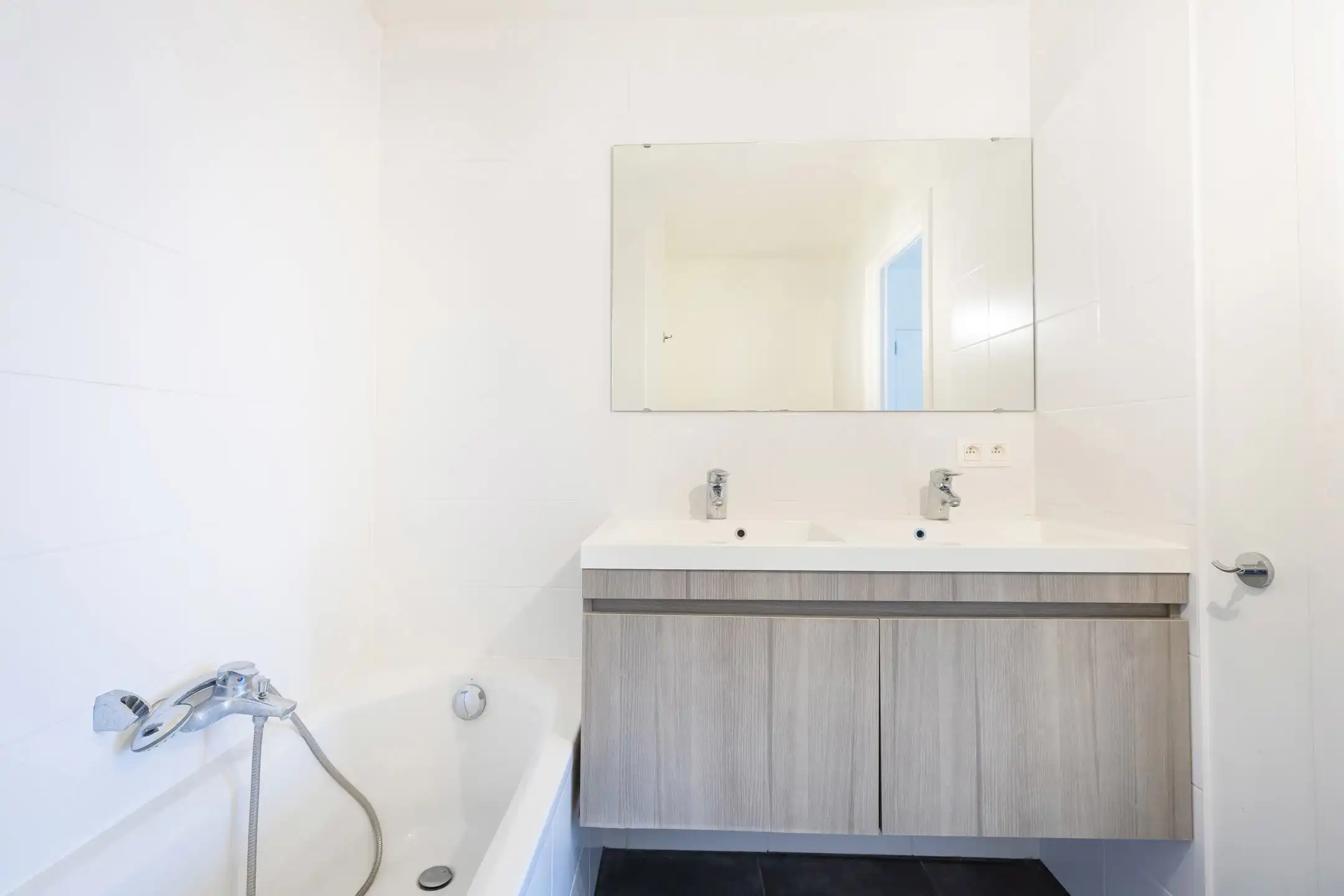 Appartement met 1 slaapkamer + parkeerplaats foto 9