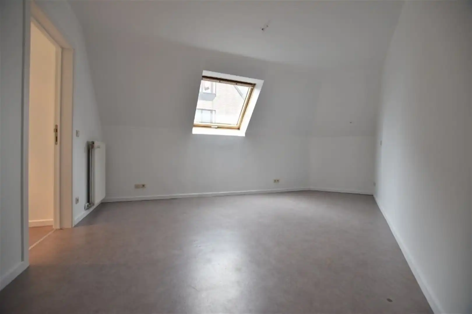 Ruim dakappartement te St-Gillis bij Dendermonde foto 11