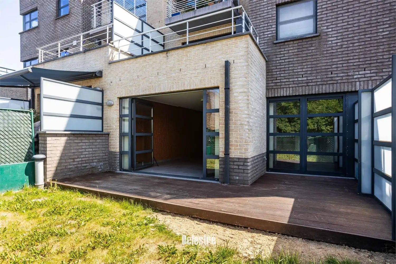 MODERN APP. 3 SLPK. EN RUIM TERRAS MET TUIN INCLUSIEF PARKING foto 31