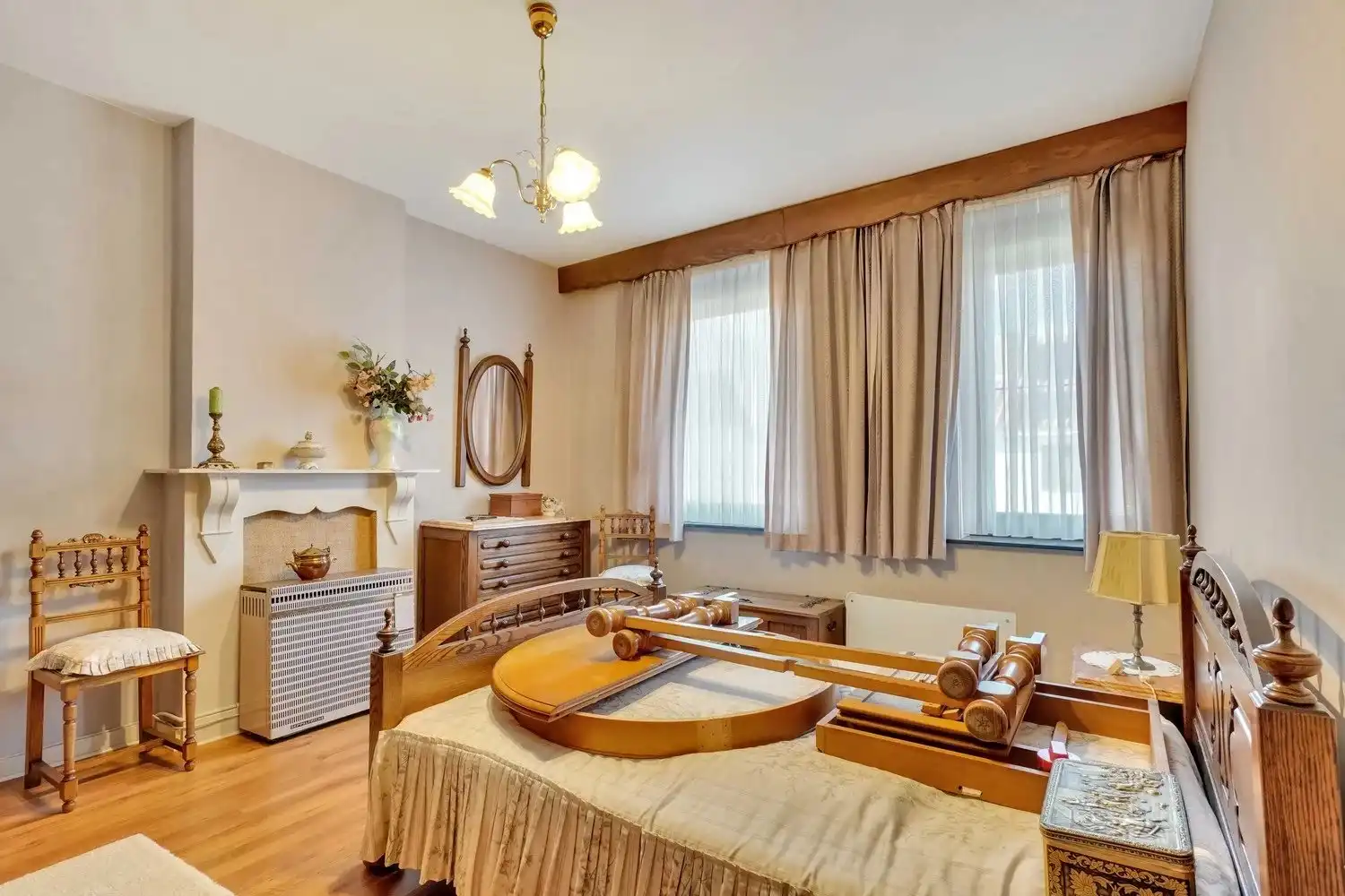 Ruime gezinswoning met vier slaapkamers foto 11