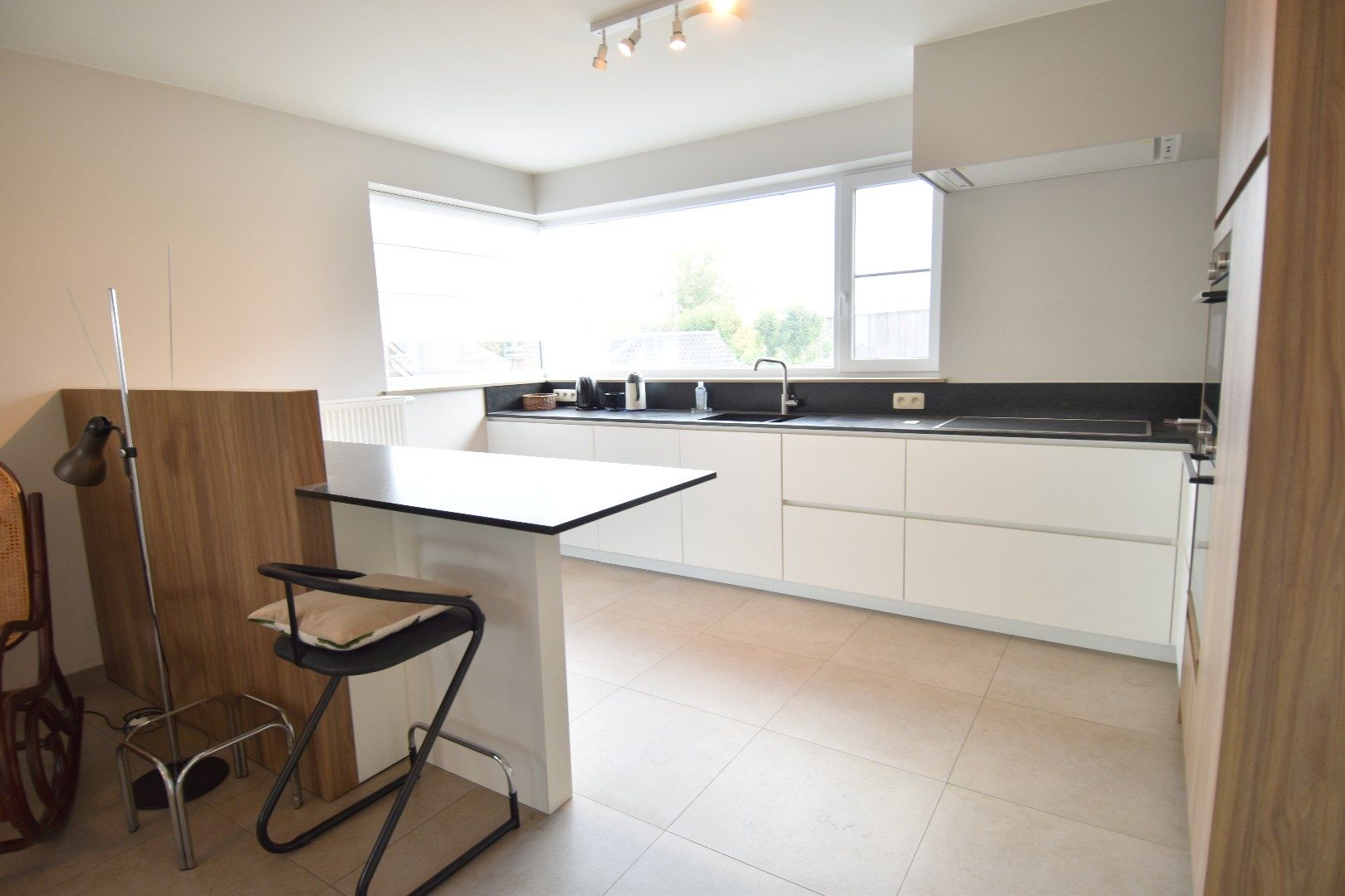 Ruim duplex appartement met terras en 3 slaapkamers in Gullegem foto 4