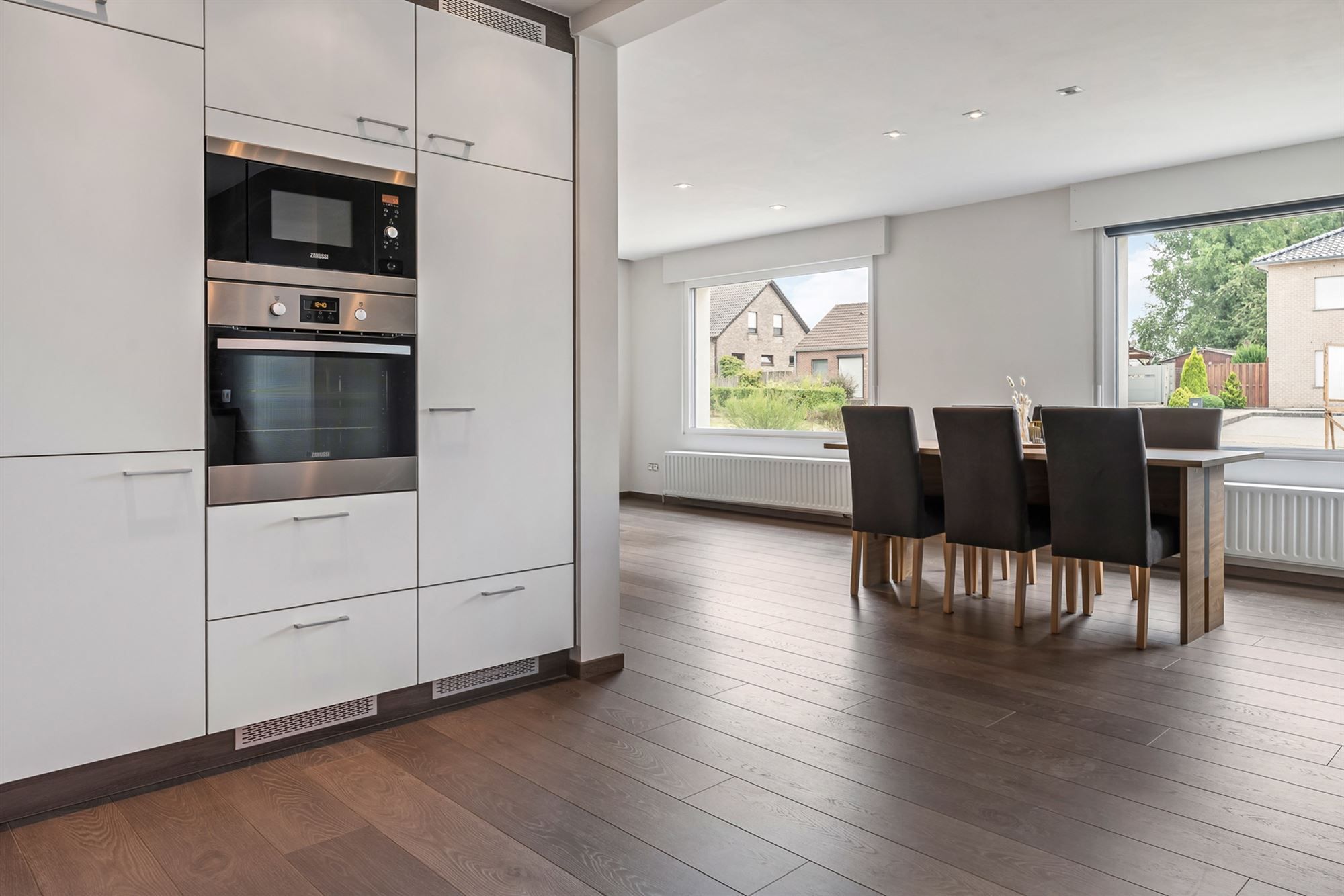 VOLLEDIG GERENOVEERDE WONING MET 2 SLAAPKAMERS GELEGEN OP EEN RUIM PERCEEL VAN 12A10CA TE BERKENBOS IN HEUSDEN-ZOLDER foto 9