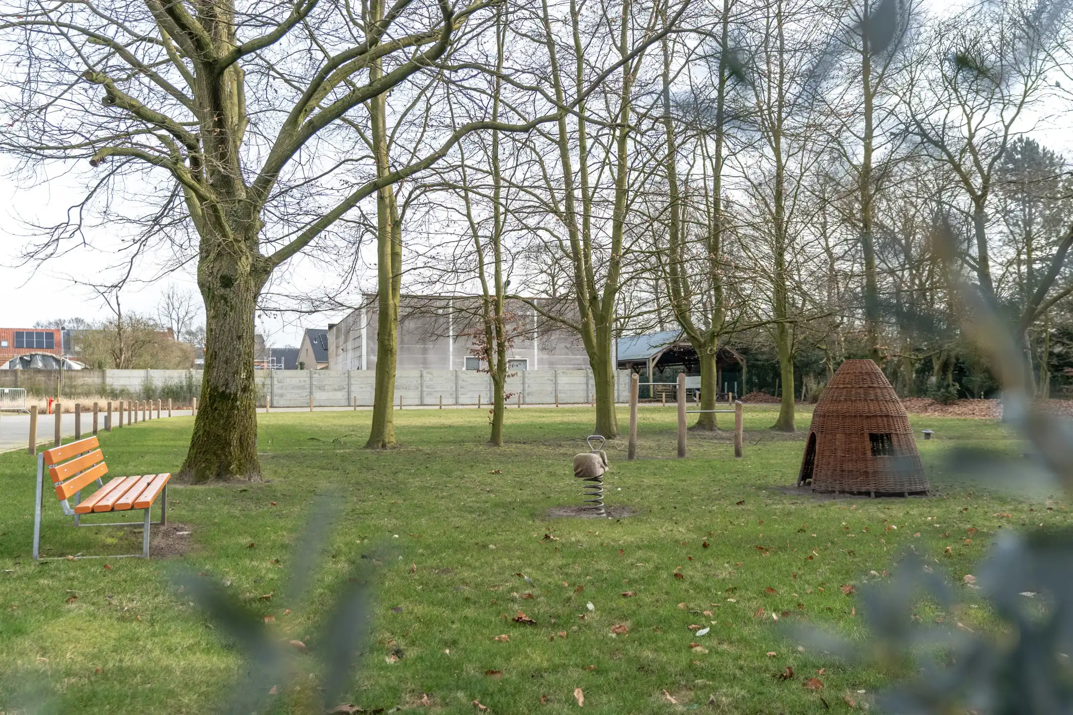 Knap energiezuinig appartement met tof terras foto 16