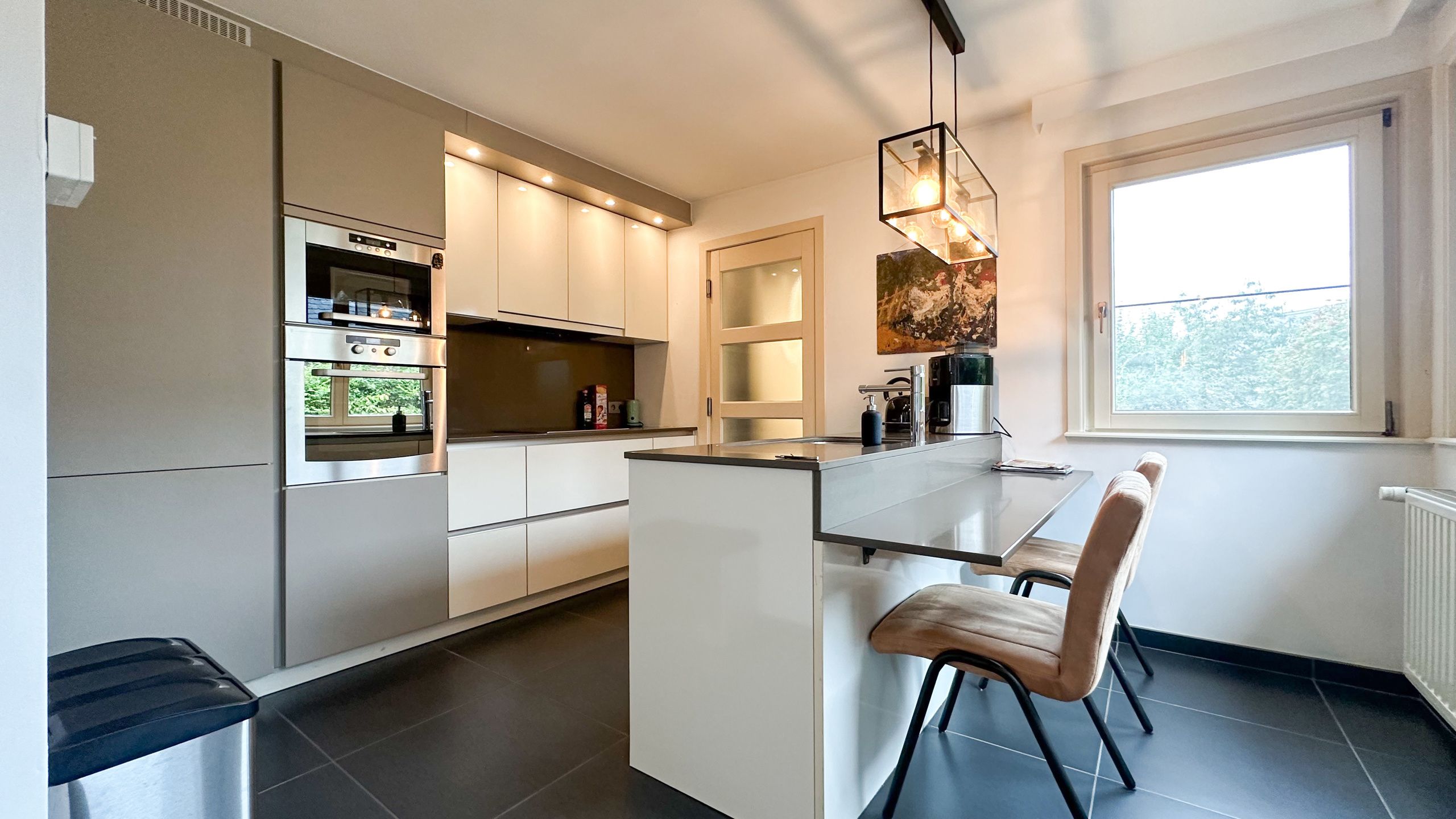 Charmante woning recent vernieuwd met leuk tuintje!  foto 18