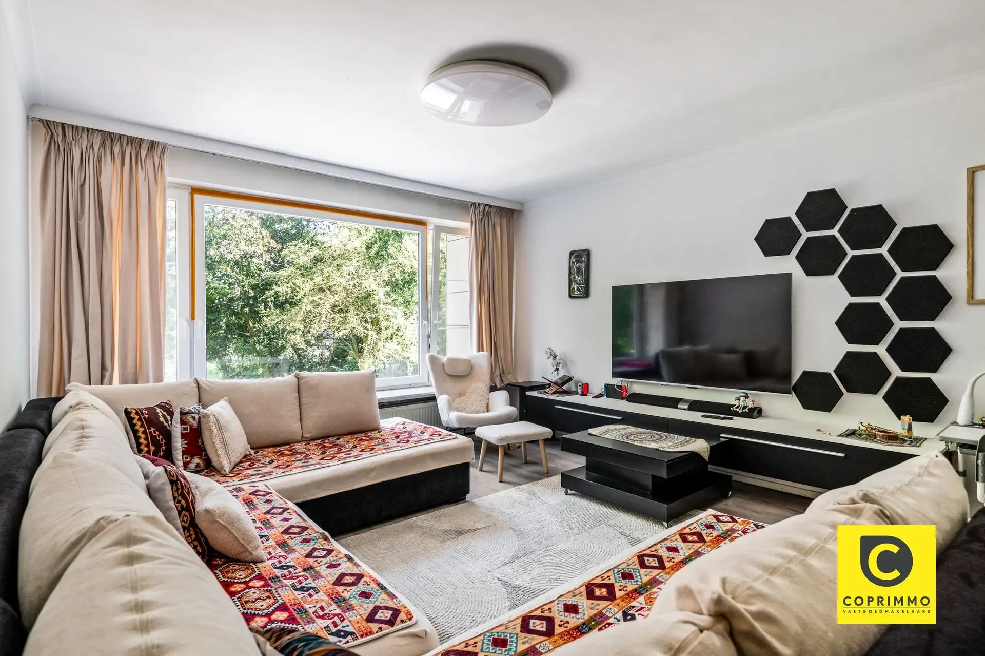 Hoek-app met 3 slaapkamers en terras! foto 3