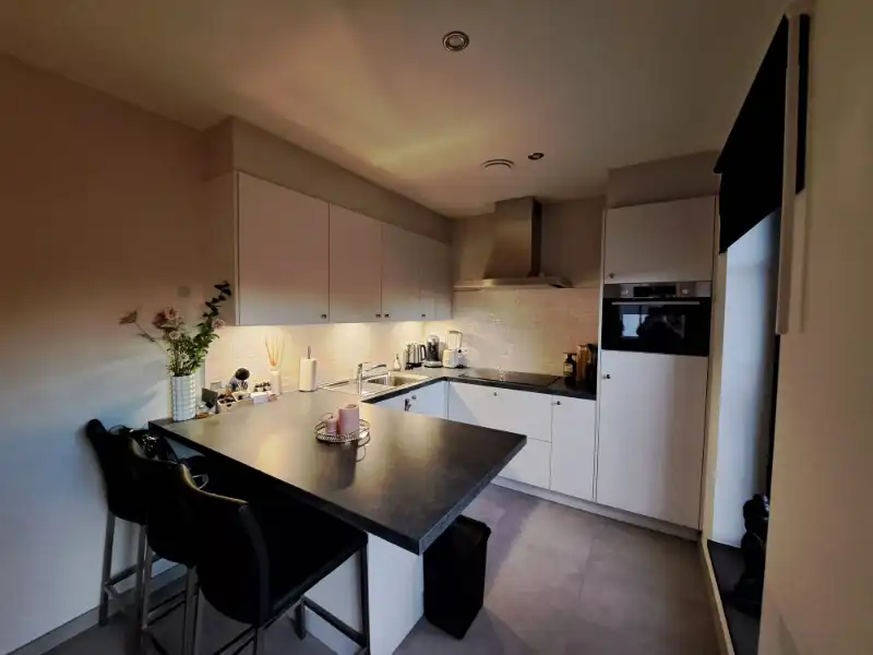 1 slaapkamer appartement met terras, garage en autostaanplaats. foto 4