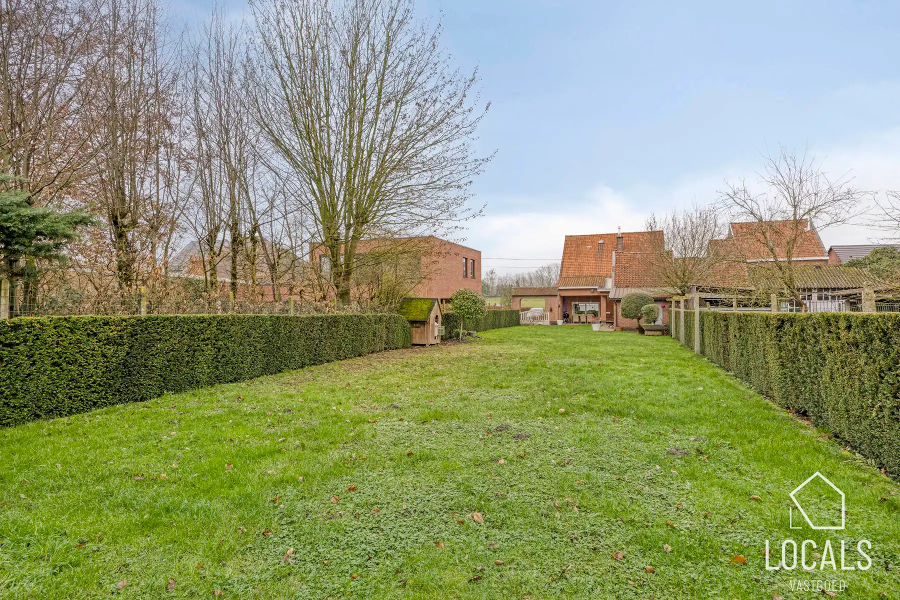 Charmante woning op een topligging in Denderhoutem foto 20